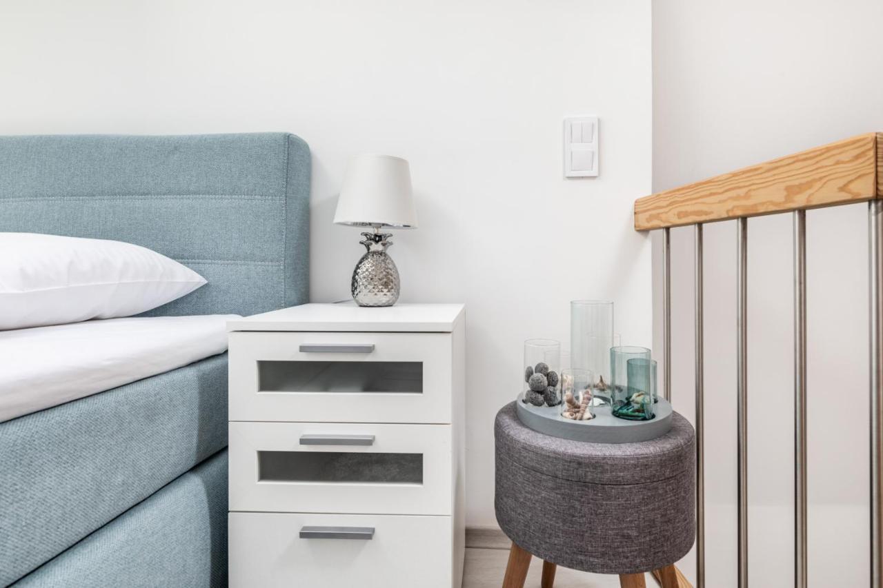 Premium Lissa By Renters Свіноуйсьце