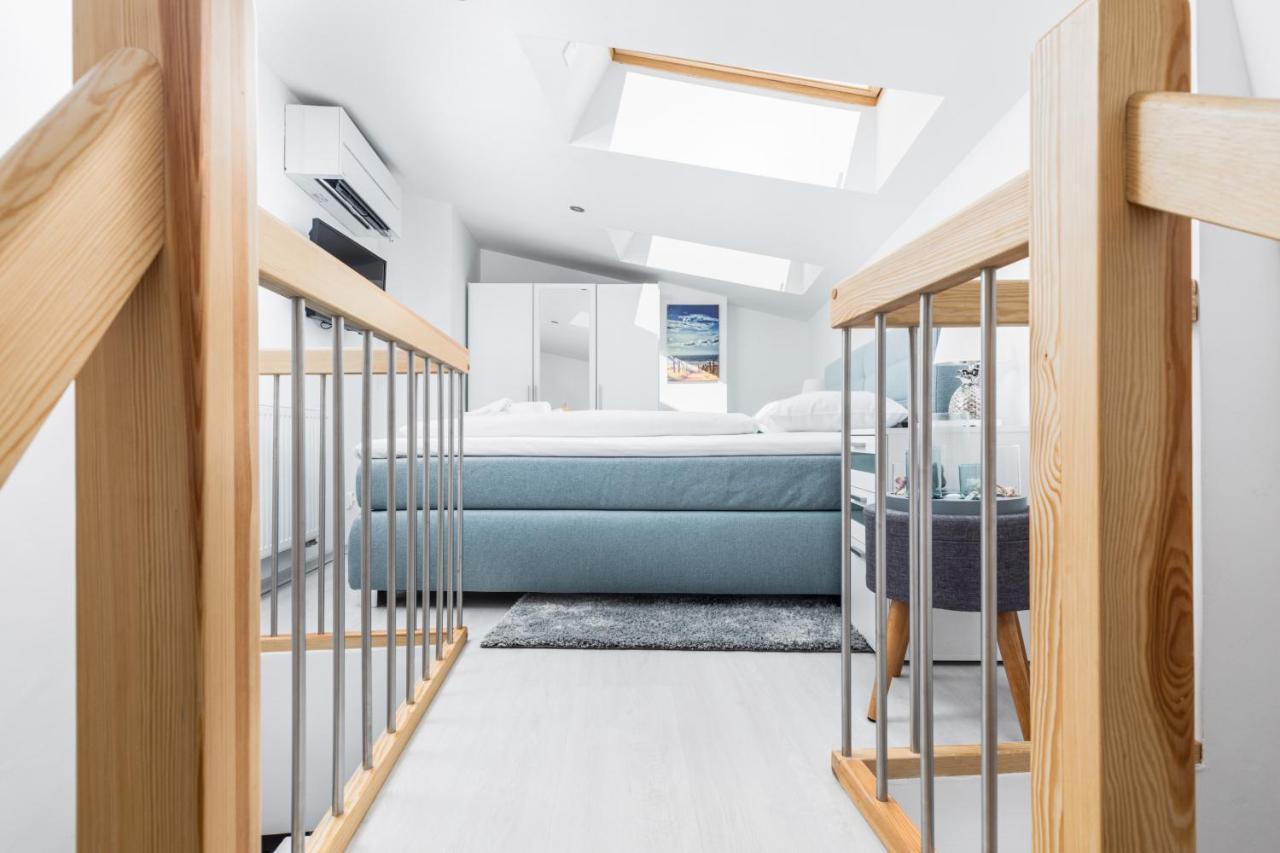 Premium Lissa By Renters Свіноуйсьце